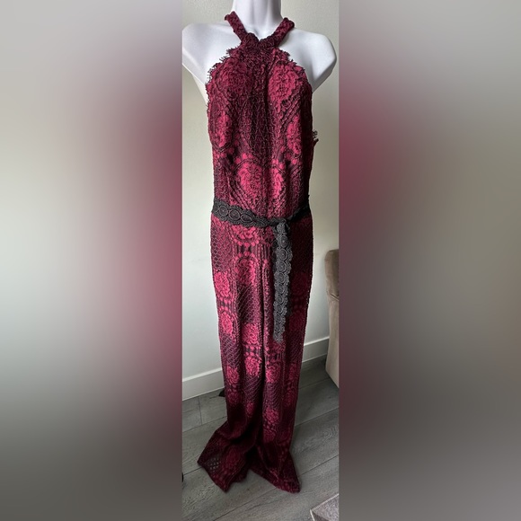 NWOT Alexis Maylina Lace Sleeveless Halter Jumpsuit Crimson size large - Picture 4 of 7